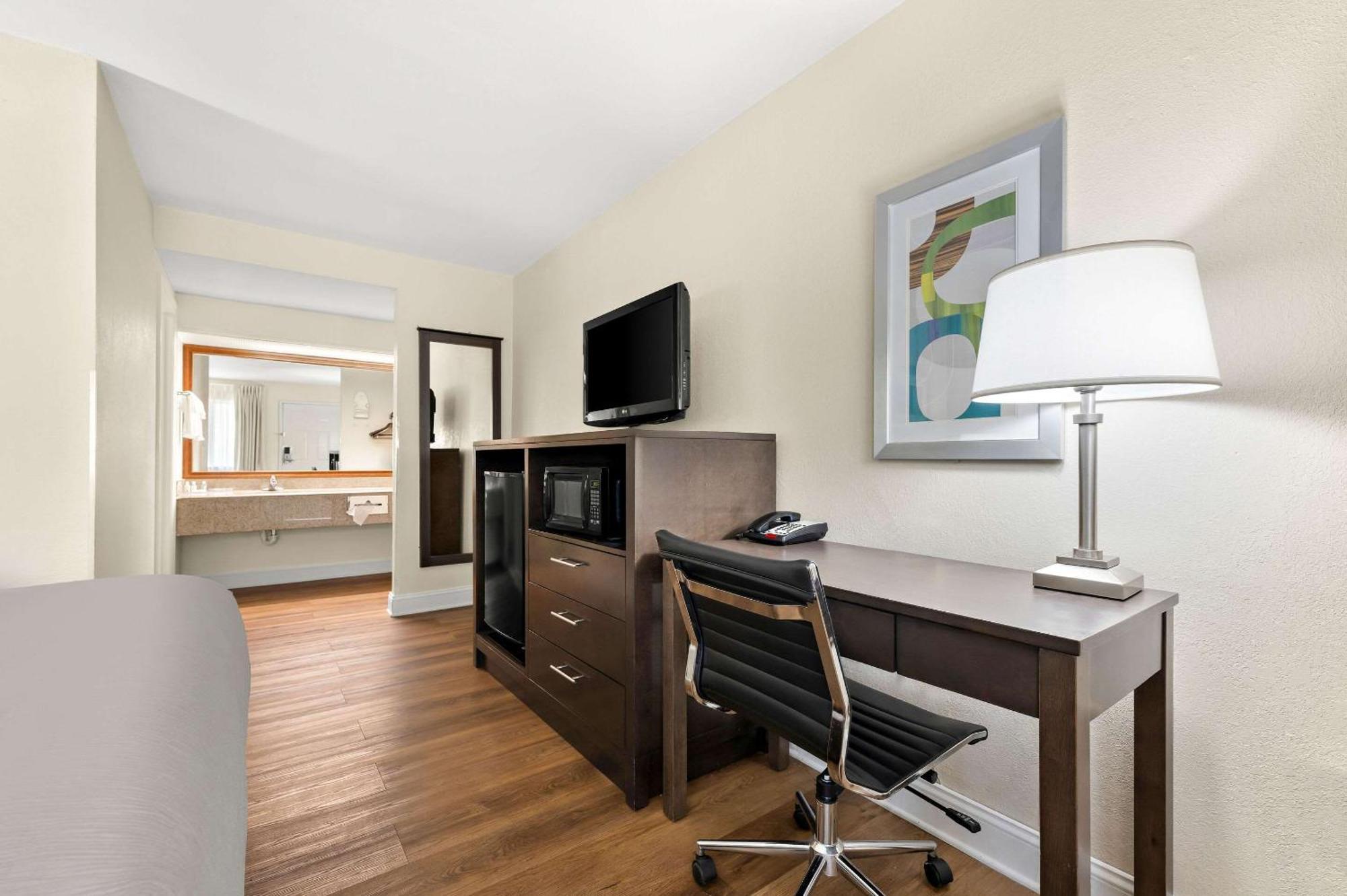 Quality Inn Pelham I-65 Exit 246 Ngoại thất bức ảnh