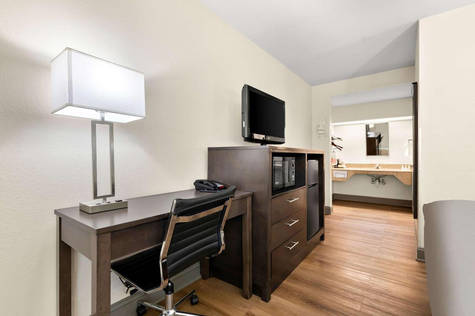 Quality Inn Pelham I-65 Exit 246 Ngoại thất bức ảnh